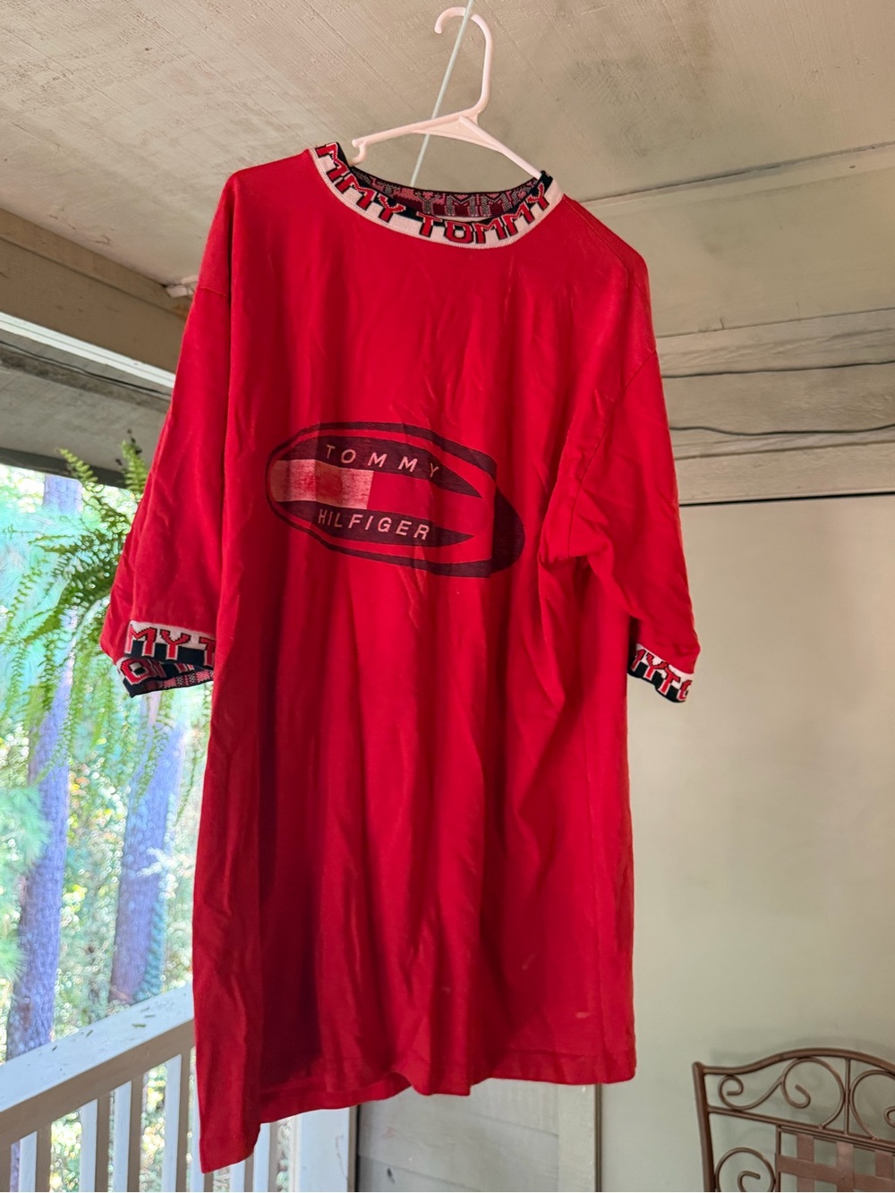 Vintage Tommy Hilfiger Red T-Shirt Branded Trim